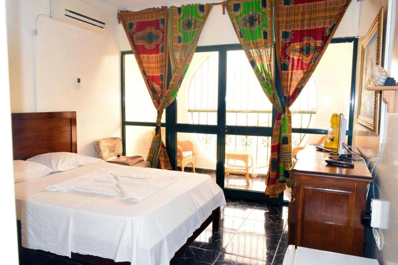 Hotel Miramar Fogo Brava Сао Филипе Екстериор снимка